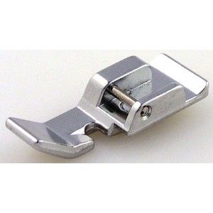 ZIPPER FOOT