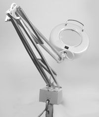 DELUXE MAGNIFIER LAMP