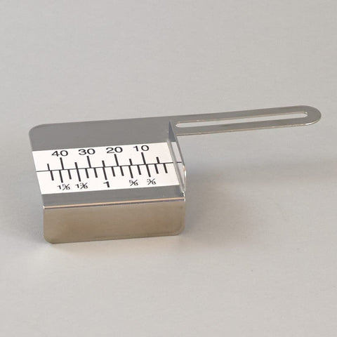 FABRIC GUIDE FOR CARDING