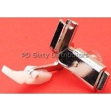 ZIPPER FOOT